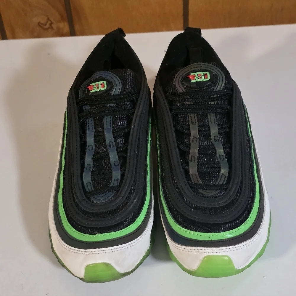 NIKE AIR MAX 97 (GS) Black Bright Crimson-White Sz. 5 Youth Sneakers